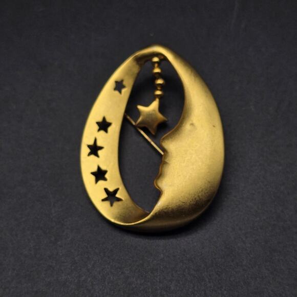 Liz Claiborne Jewelry - Liz Claiborne Celestial Moon Brooch Star Charm Gold Tone Vintage Jewelry